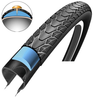 Puncture resistant cycle tyre